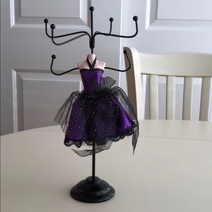 Necklace and bracelet holder